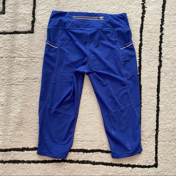 ATHLETA Blue Dobby Be Free Knicker Crop Leggings - Picture 7 of 9